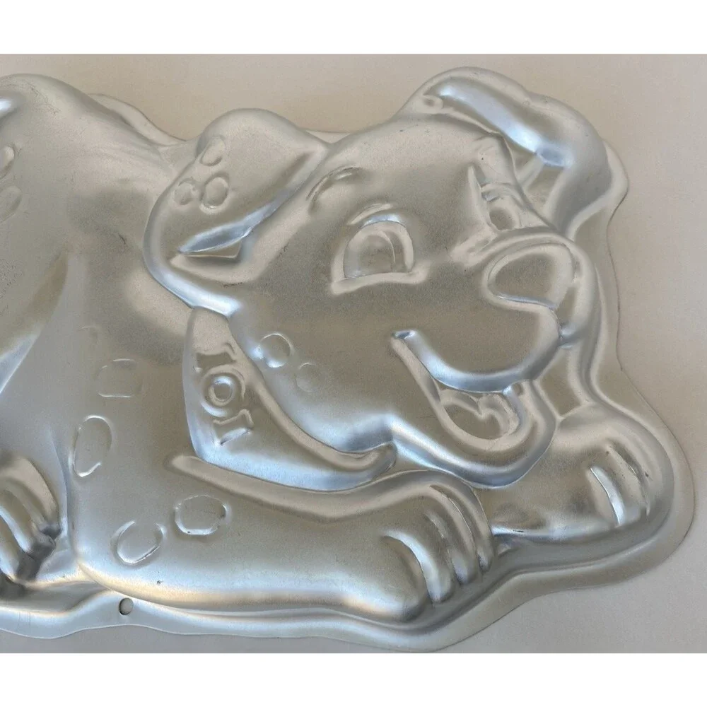 Disney 1996 101 Dalmations Puppy Dog Wilton Cake Pan Baking Mold 2105-3250